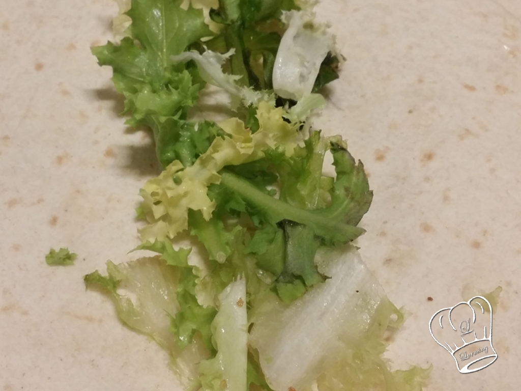 Sur le wraps mettre la salade