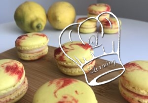 Macarons bi-couleurs à la vanille
