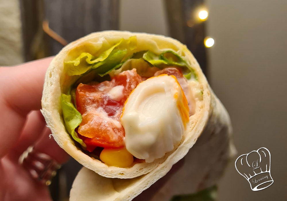 Surimis salade tomates et mayonnaise wraps