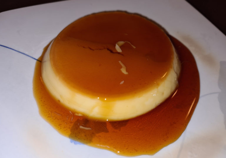 Recette : Flan au caramel fait maison facile et sans four - Lorminy