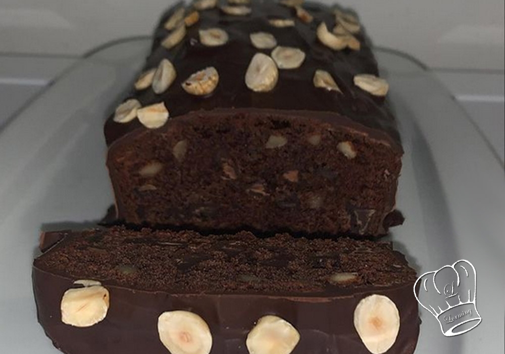 Cake au chocolat et noisettes