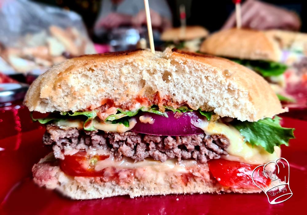 Hamburger au steak de boeuf hache maison