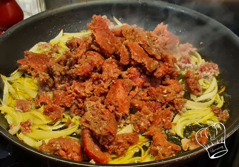 Lasagne a la sauce bolognaise oignon viande