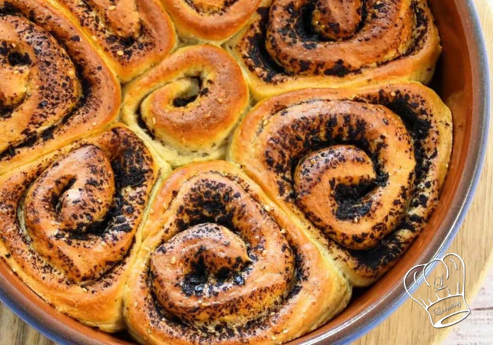 Brioche roulee salee a la tapenade