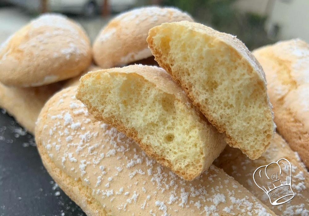 Biscuits a la cuillere maison au sucre glace