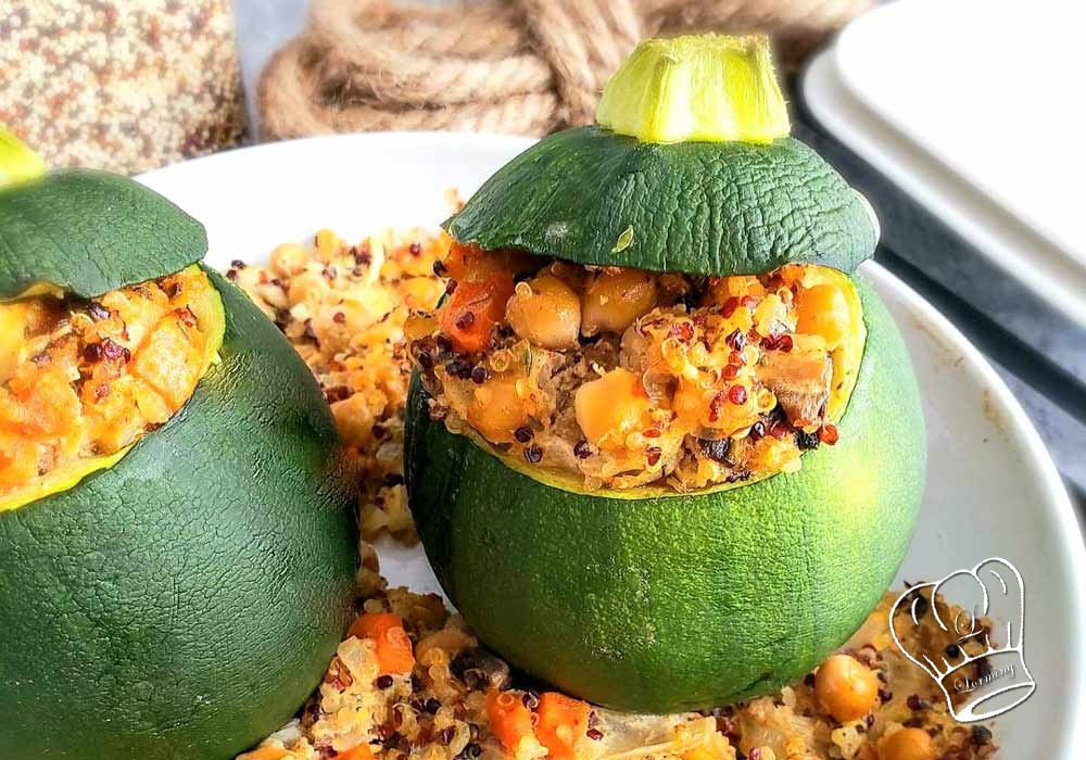 Courgettes farcies au quinoa pois chiches et carottes