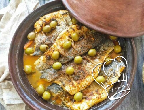 Tajine de bar aux carottes et aux olives