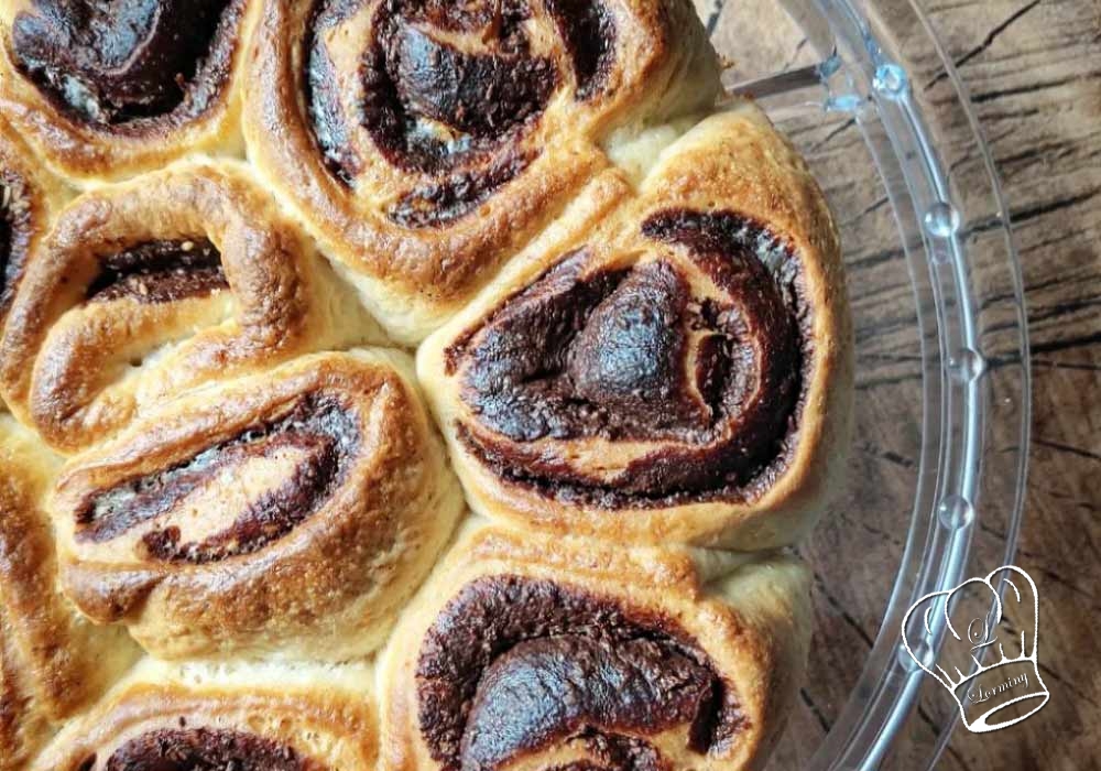 Brioche roulee a la noix de coco et au chocolat noir