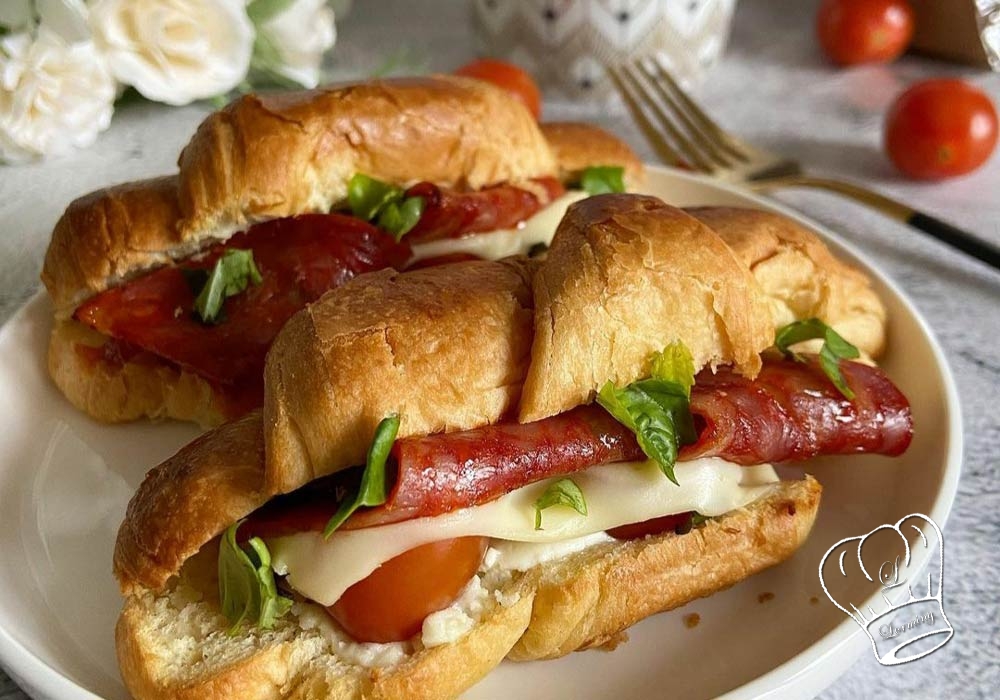 Croissants sales au boursin et au chorizo