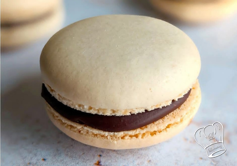 Macarons a la ganache au chocolat noir