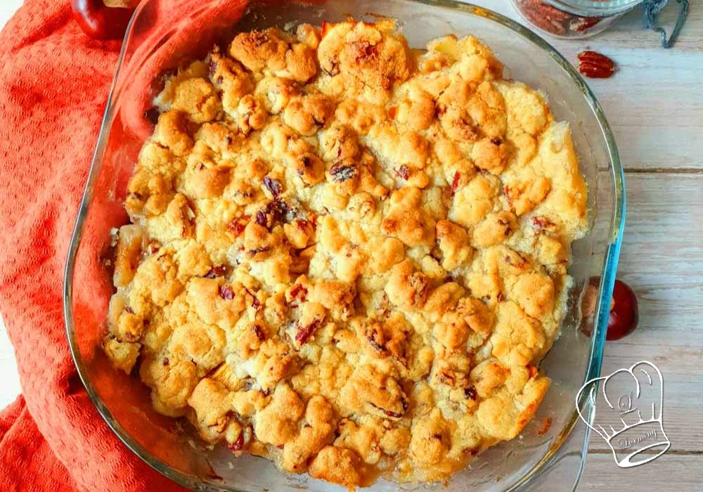 Crumble aux pommes bananes et noix de pecan